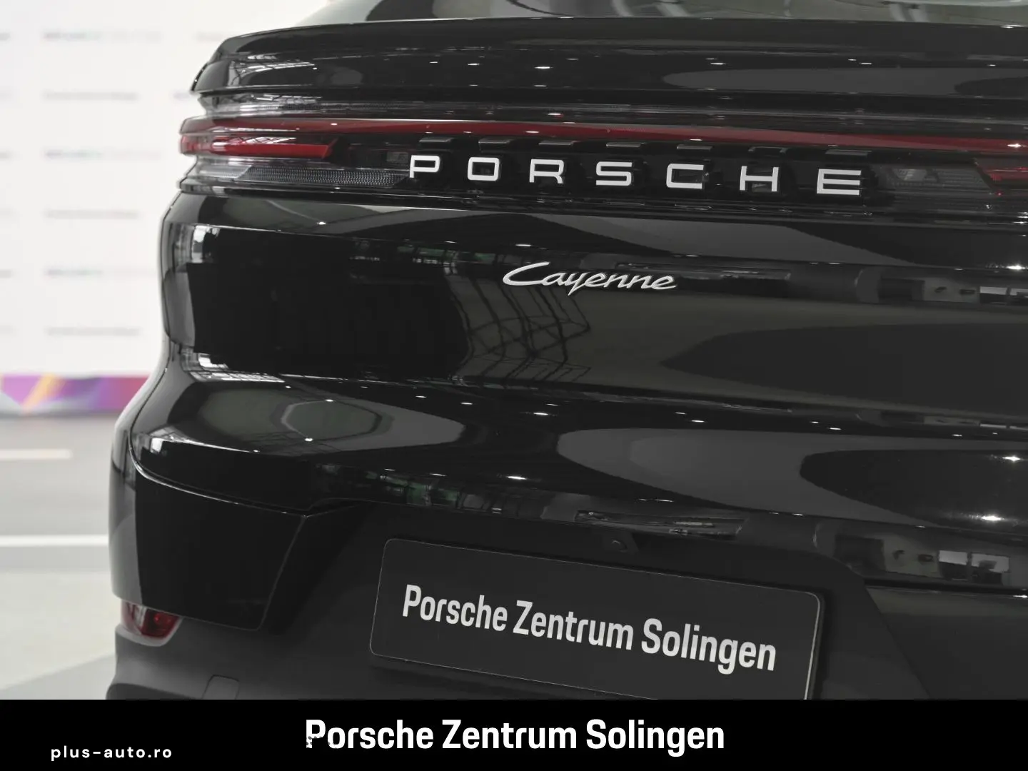 PORSCHE Cayenne E-Hybrid Coupe LUFT INNO HEADUP BOSE