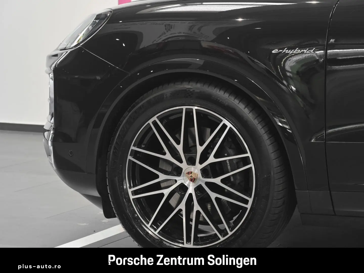 PORSCHE Cayenne E-Hybrid Coupe LUFT INNO HEADUP BOSE
