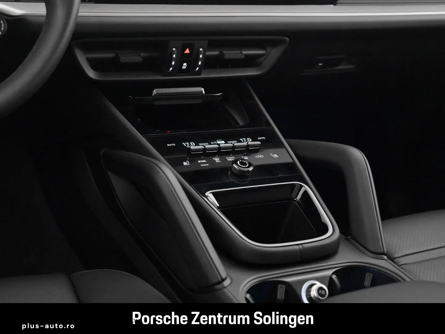 PORSCHE Cayenne E-Hybrid Coupe LUFT INNO HEADUP BOSE