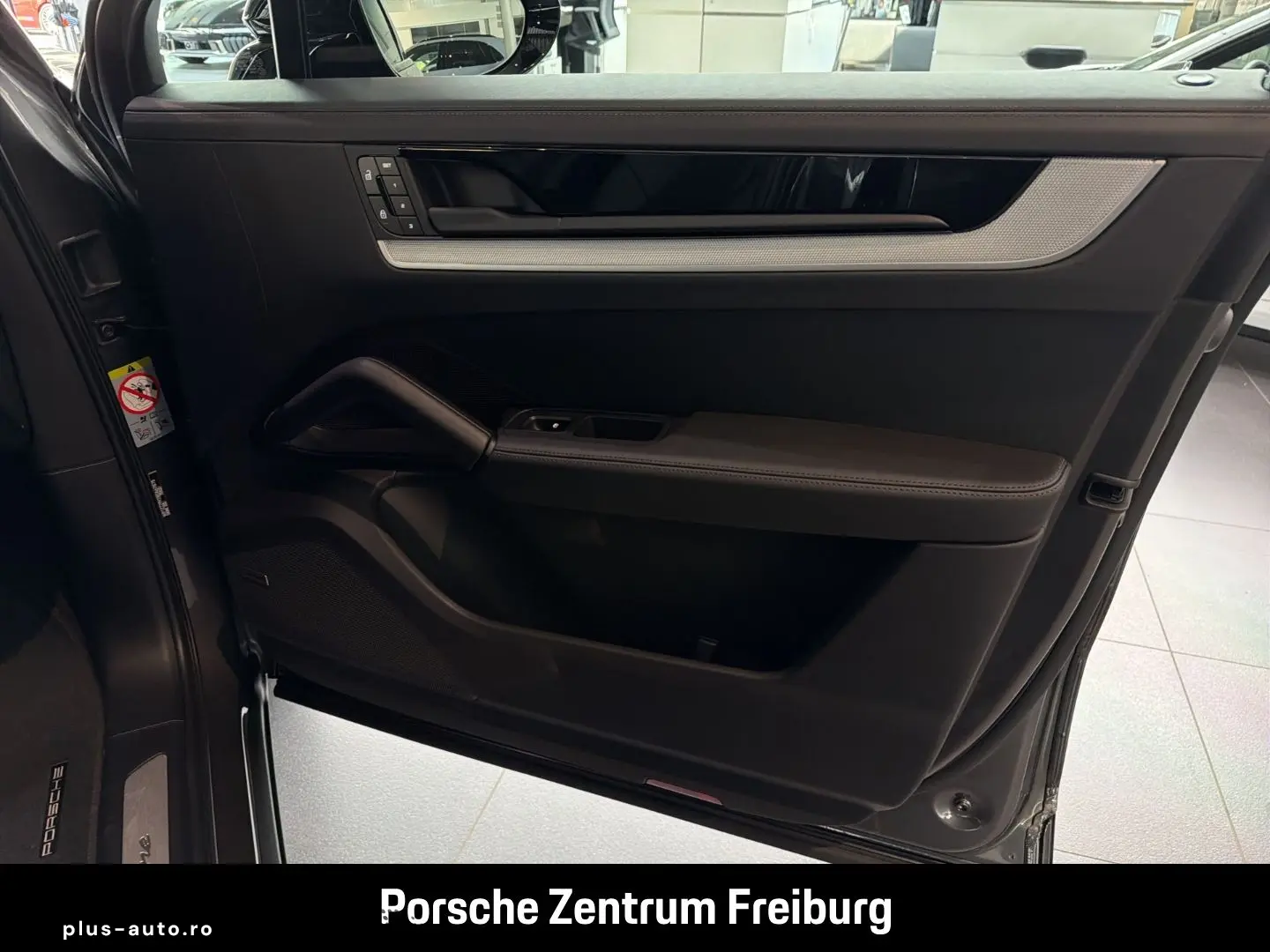 PORSCHE Cayenne E-Hybrid Coupe InnoDrive Surround-View