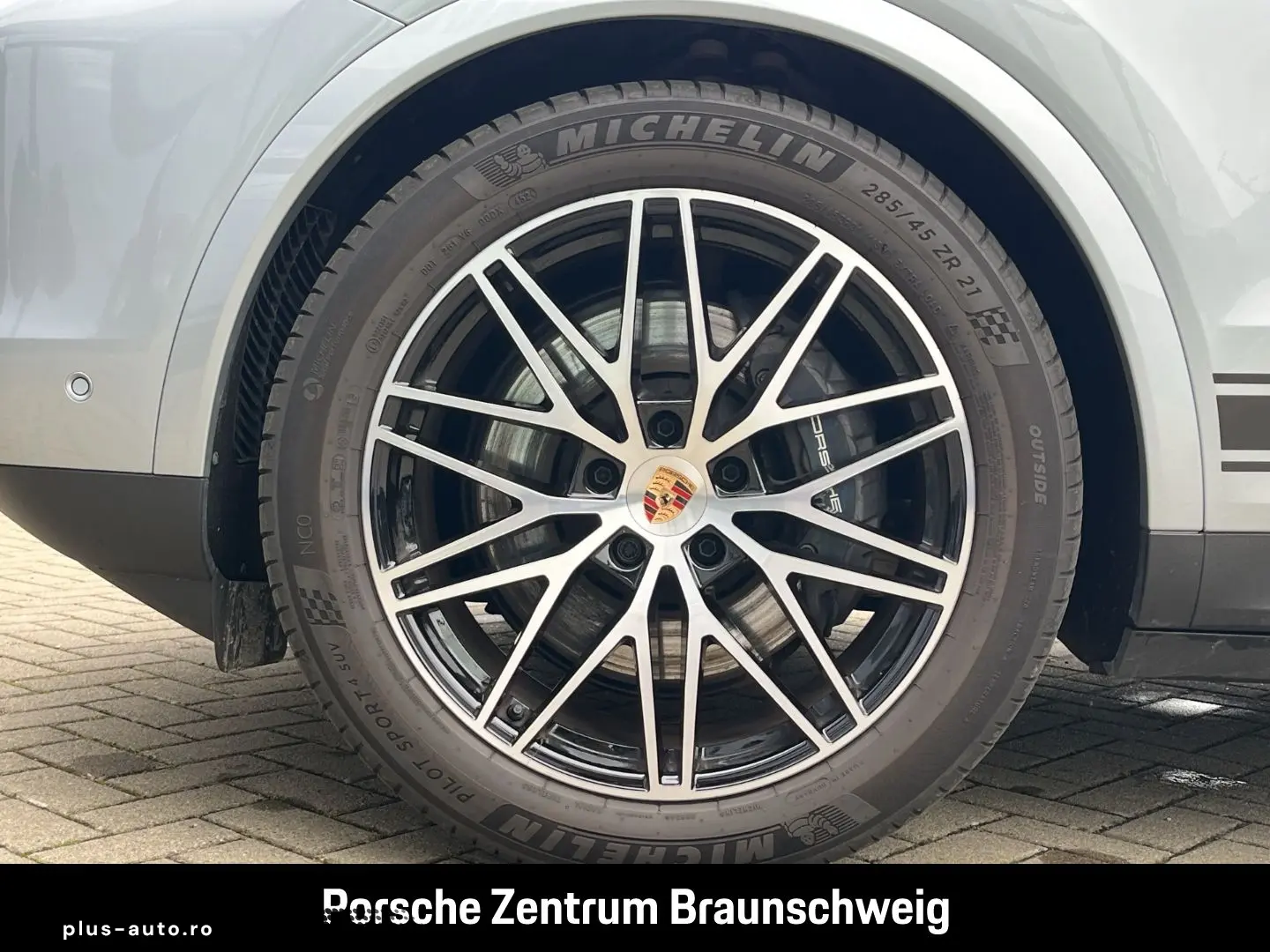 PORSCHE Cayenne E-Hybrid Coupe BOSE Panoramadach 1.Hand