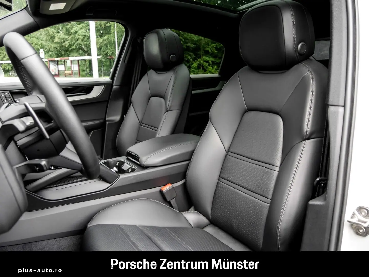 PORSCHE Cayenne E-Hybrid Coupe InnoDrive Head-Up Display