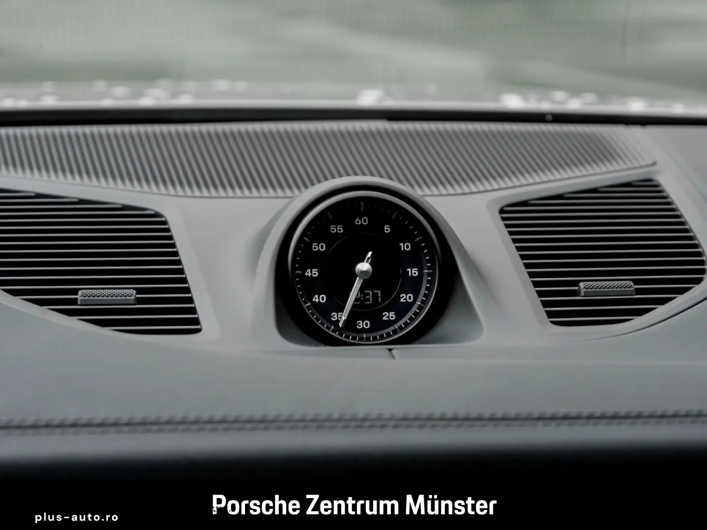 PORSCHE Cayenne E-Hybrid Coupe InnoDrive Head-Up Display