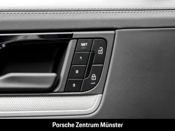 PORSCHE Cayenne E-Hybrid Coupe InnoDrive Head-Up Display