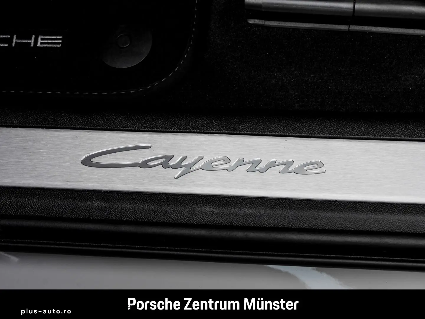 PORSCHE Cayenne E-Hybrid Coupe InnoDrive Head-Up Display
