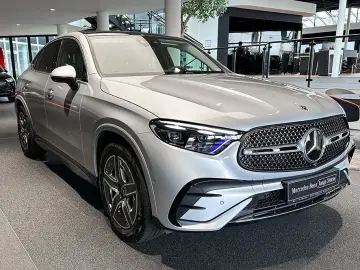 MERCEDES-BENZ GLC 300 d 4M AMGLPP DigiL Pano AHK HuD…