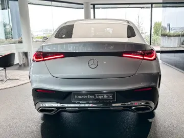 MERCEDES-BENZ GLC 300 d 4M AMGLPP DigiL Pano AHK HuD…