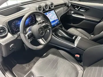 MERCEDES-BENZ GLC 300 d 4M AMGLPP DigiL Pano AHK HuD…