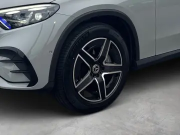 MERCEDES-BENZ GLC 300 d 4Matic AMG PANO AHK DIGITAL 360