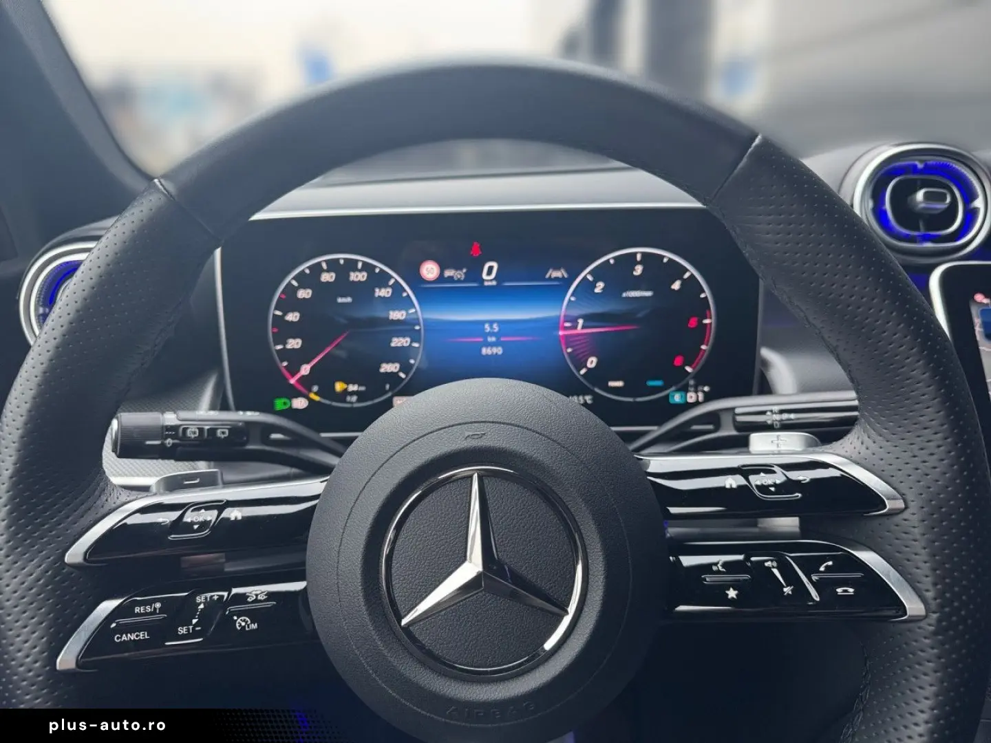 MERCEDES-BENZ GLC 300 d 4Matic AMG PANO AHK DIGITAL 360
