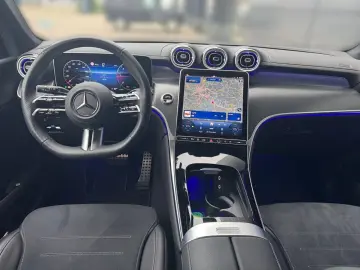 MERCEDES-BENZ GLC 300 d 4Matic AMG PANO AHK DIGITAL 360