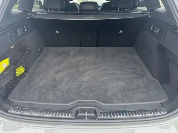 MERCEDES-BENZ GLC 300 d 4Matic AMG PANO AHK DIGITAL 360