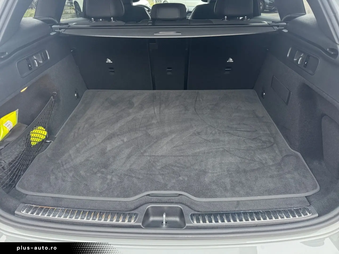 MERCEDES-BENZ GLC 300 d 4Matic AMG PANO AHK DIGITAL 360