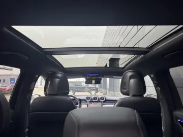MERCEDES-BENZ GLC 300 d 4Matic AMG PANO AHK DIGITAL 360