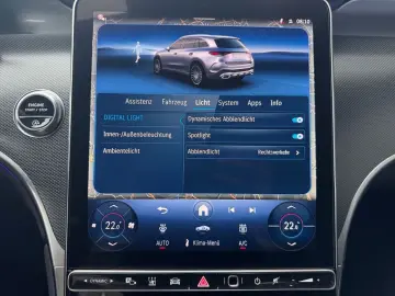 MERCEDES-BENZ GLC 300 d 4Matic AMG PANO AHK DIGITAL 360
