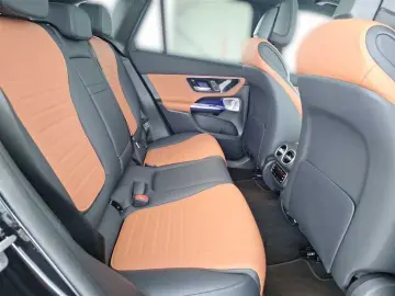 MERCEDES-BENZ GLC 300 AMG-Line 4MATIC 9G-tronic