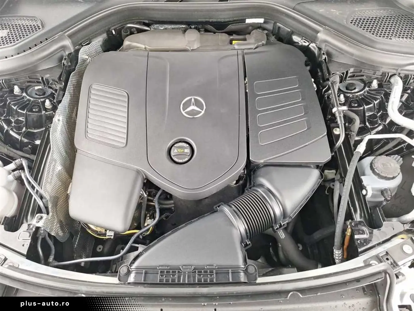 MERCEDES-BENZ GLC 300 AMG-Line 4MATIC 9G-tronic