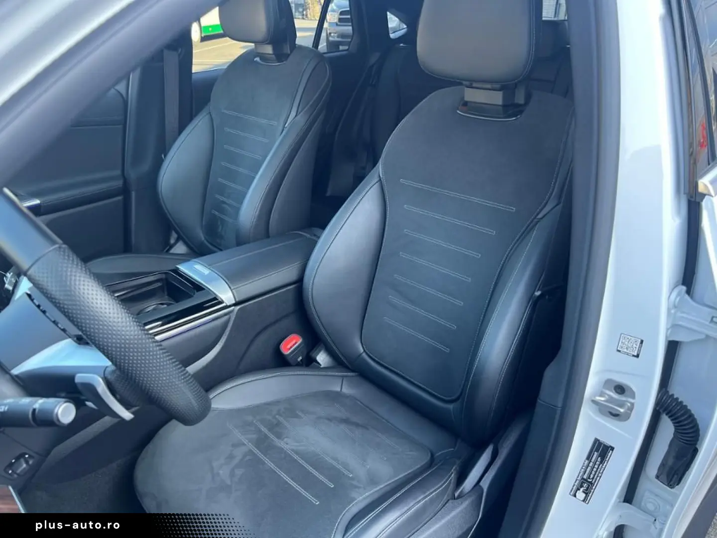 MERCEDES-BENZ GLC 300 d 4M Coupé AMG-Line AHK HUD PANO 360