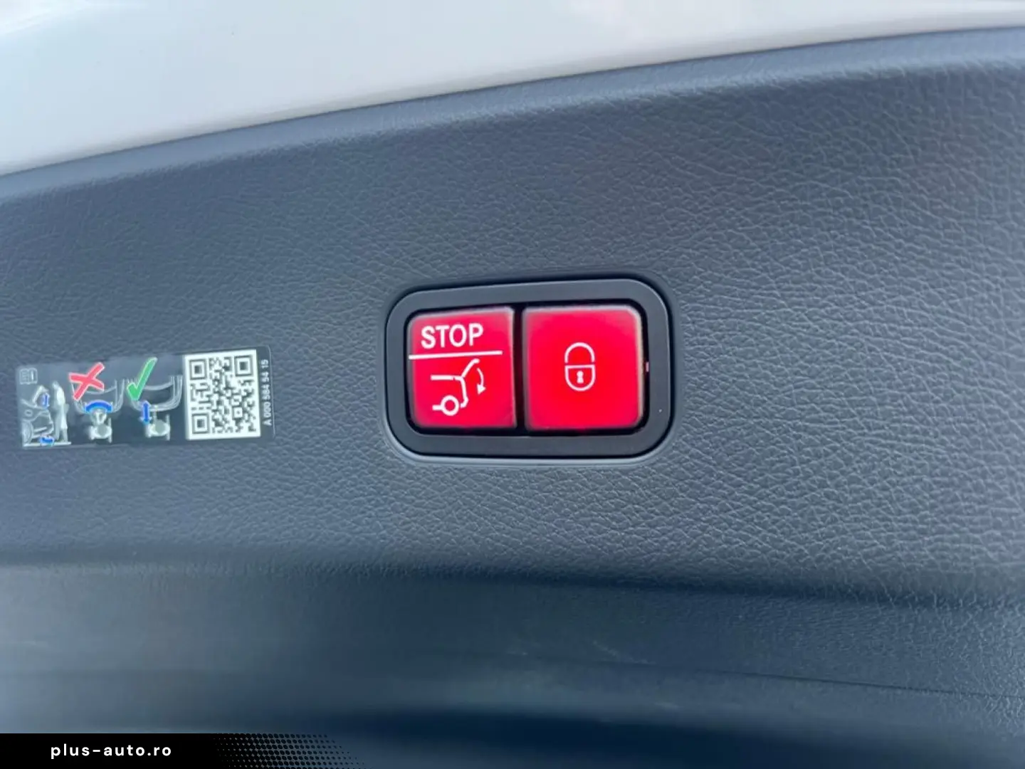 MERCEDES-BENZ GLC 300 d 4M Coupé AMG-Line AHK HUD PANO 360