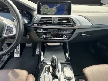 BMW X3 xDrive20d M-SPORT LED NAVI PANO