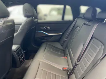 BMW M340d xDrive Touring M Sport Pro Pano ACC DA STH