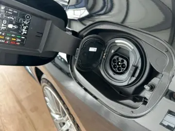 MERCEDES-BENZ E 53 Hybrid 4M  PREMIUM PANORAMA BURMESTER 360