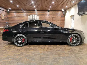 MERCEDES-BENZ E 53 AMG 4MATIC  9G-TRONIC Plug-in hyb…