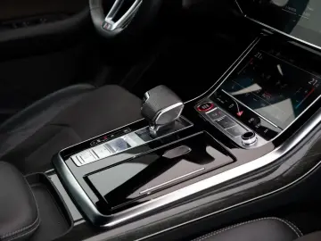 Audi SQ7 4.0 TFSI Matrix ACC AHK Panorama B&O