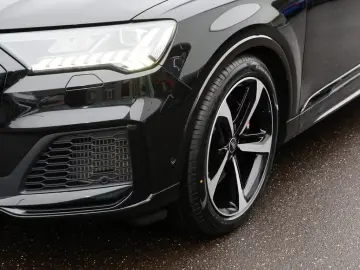 Audi SQ7 4.0 TFSI Matrix ACC AHK Panorama B&O