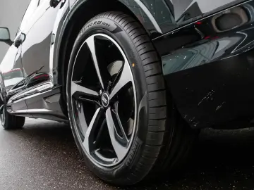 Audi SQ7 4.0 TFSI Matrix ACC AHK Panorama B&O