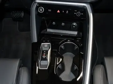 AUDI Q5 TDI quattro 150 kW S tronic S line