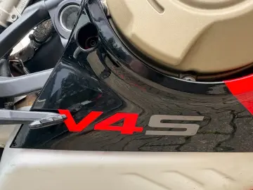 DUCATI Panigale V4  S