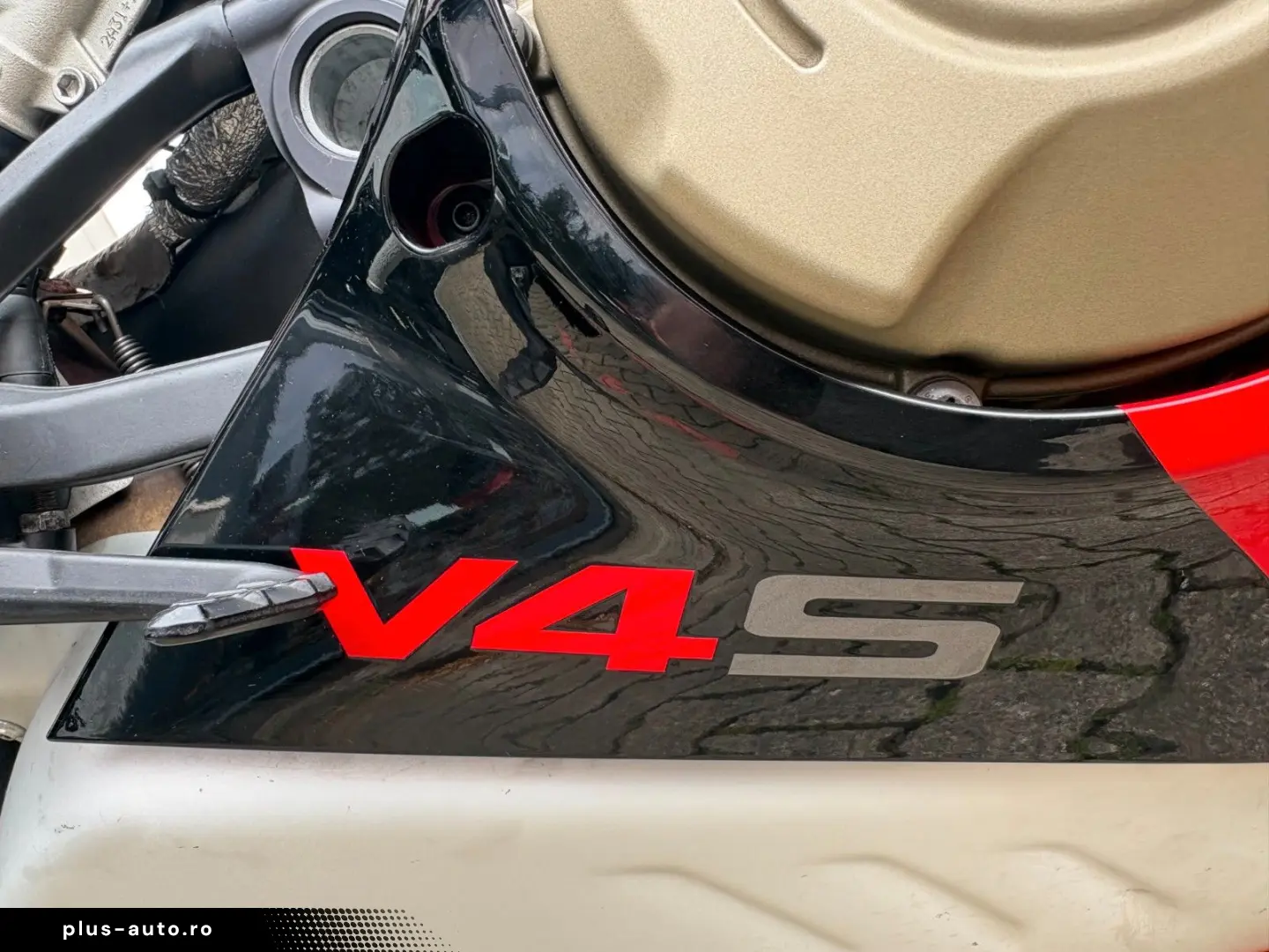 DUCATI Panigale V4  S