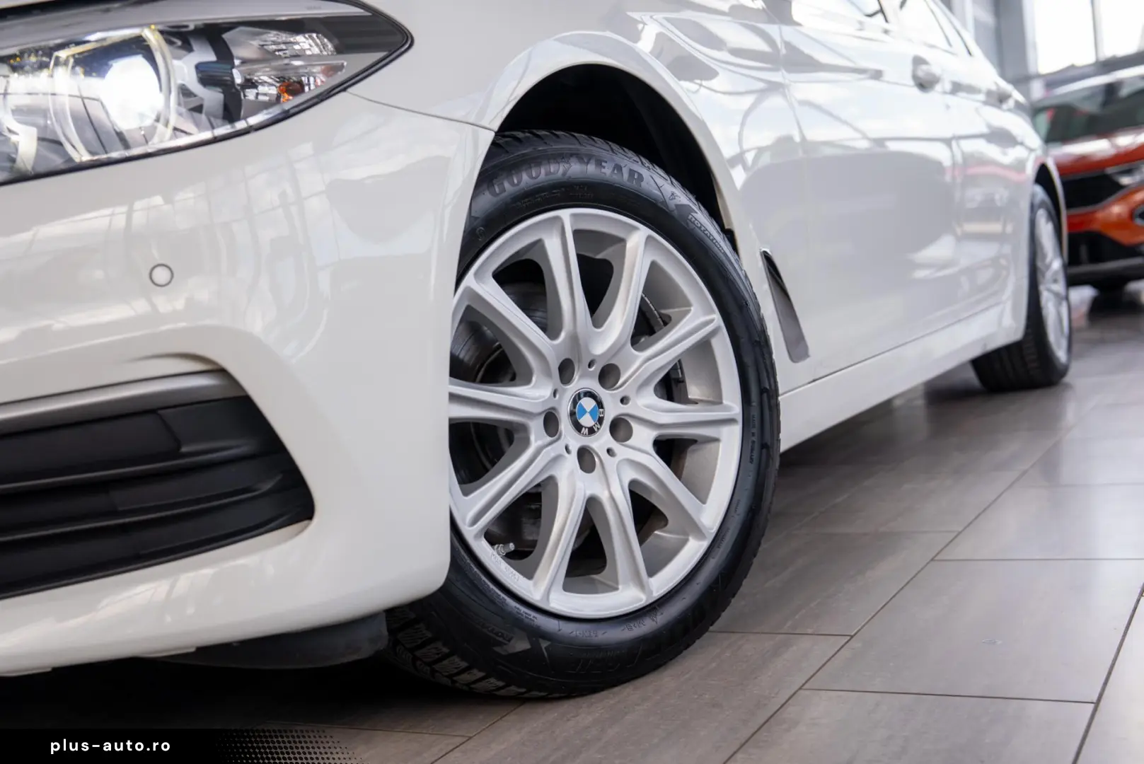 BMW Seria 5 520 d xDrive Steptronic
