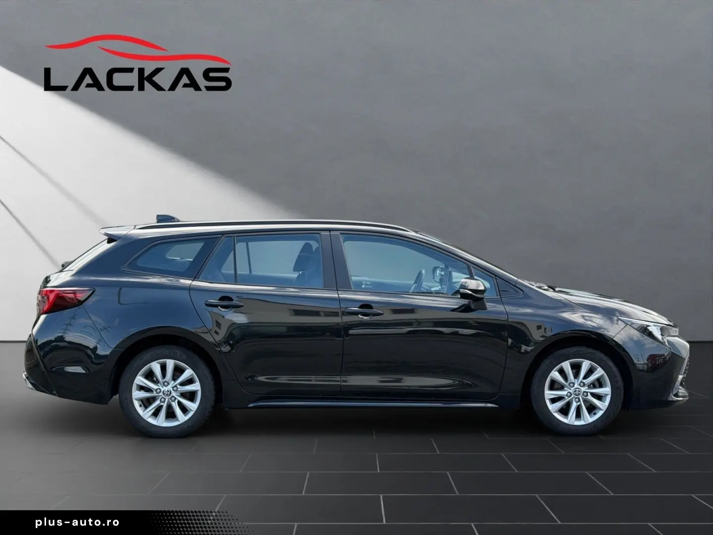 TOYOTA Corolla Touring Sports  Hybrid Business Edi