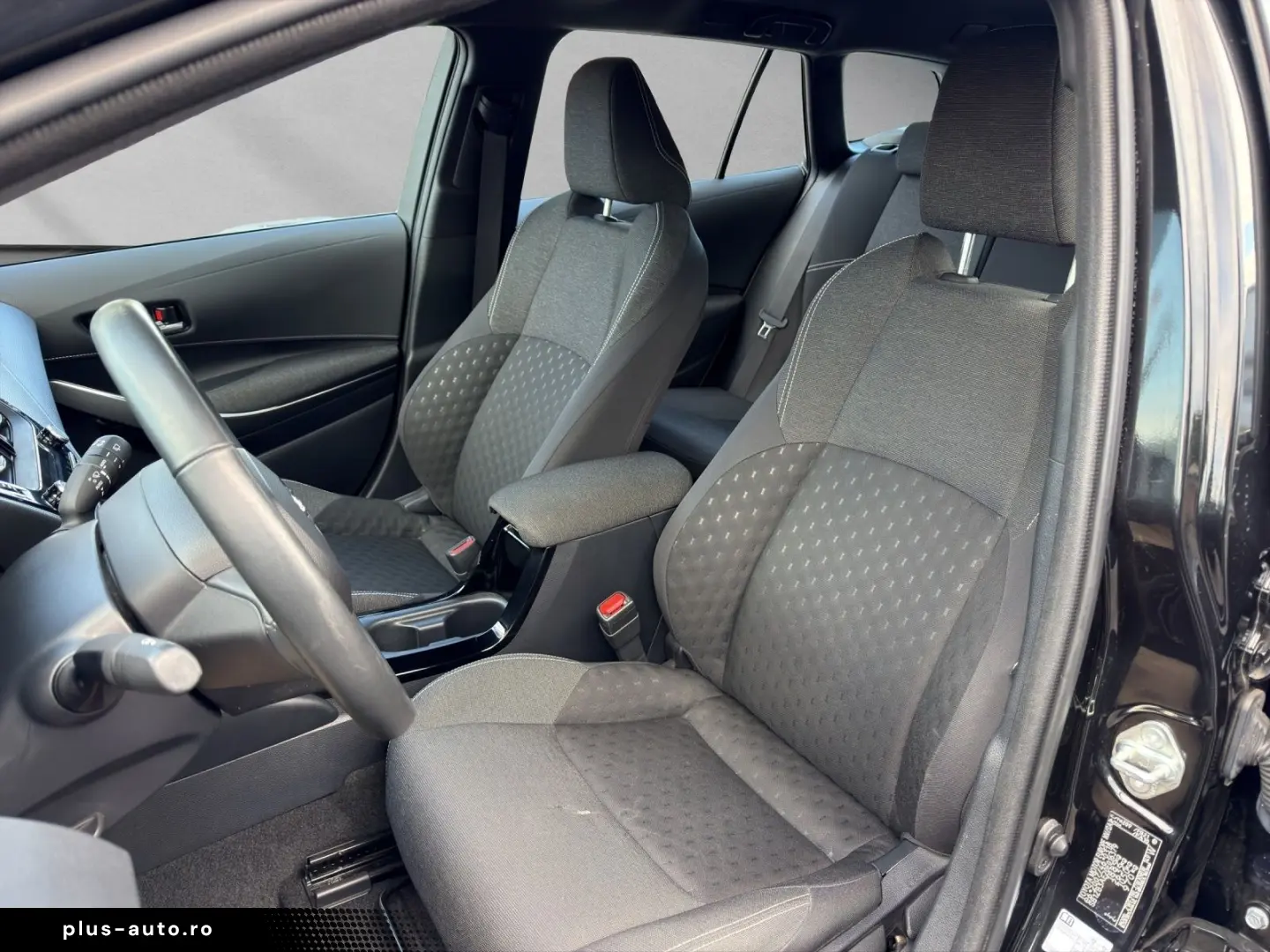 TOYOTA Corolla Touring Sports  Hybrid Business Edi