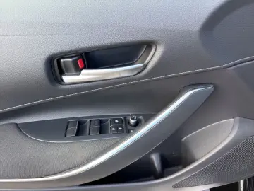 TOYOTA Corolla Touring Sports  Hybrid Business Edi