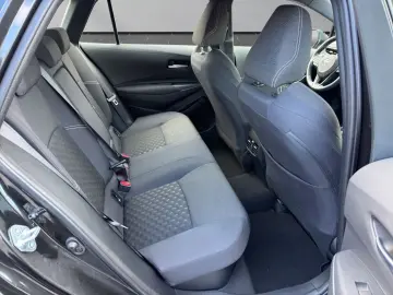 TOYOTA Corolla Touring Sports  Hybrid Business Edi