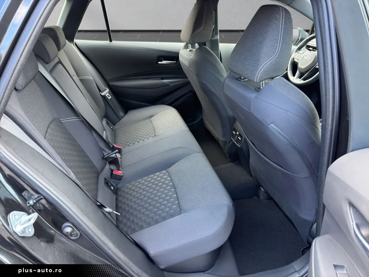 TOYOTA Corolla Touring Sports  Hybrid Business Edi