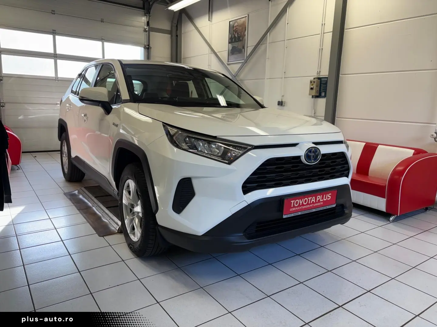 TOYOTA RAV4 Hybrid 4x2 Basis