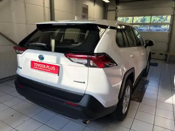 TOYOTA RAV4 Hybrid 4x2 Basis