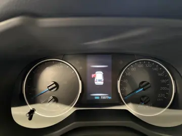 TOYOTA RAV4 Hybrid 4x2 Basis