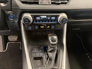 TOYOTA RAV4 Hybrid 4x2 Basis
