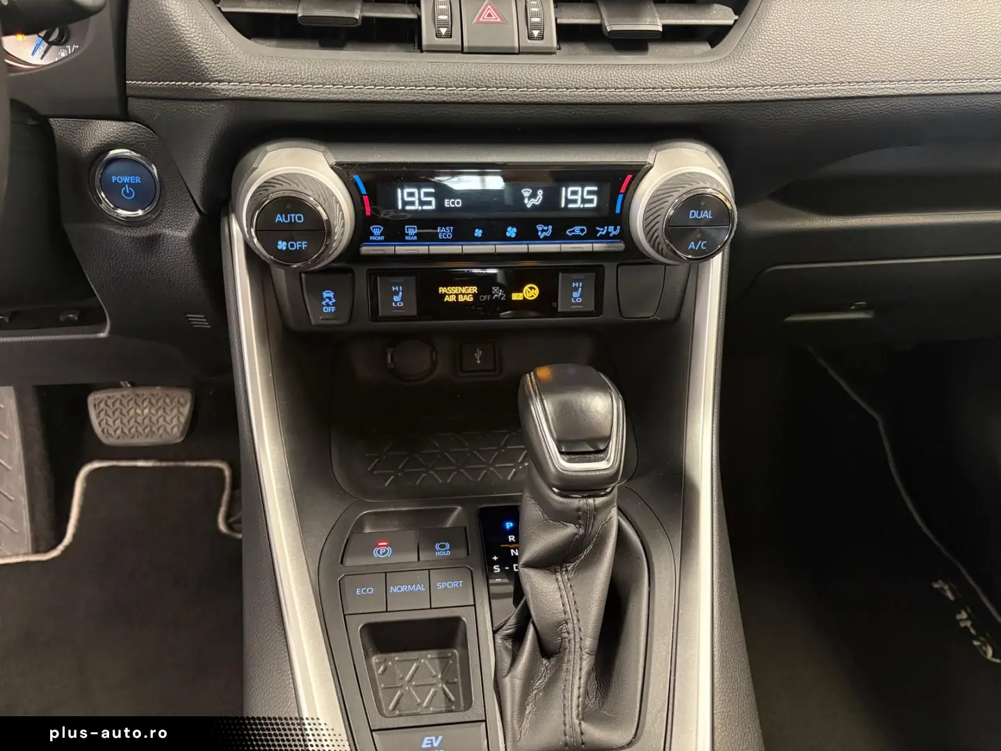 TOYOTA RAV4 Hybrid 4x2 Basis