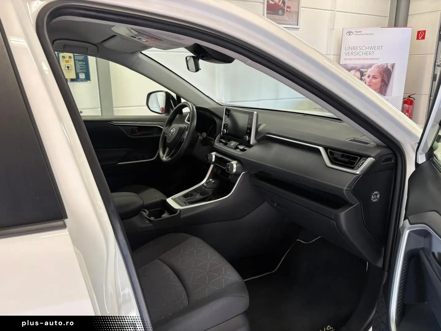 TOYOTA RAV4 Hybrid 4x2 Basis