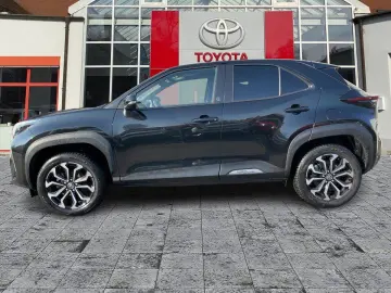 TOYOTA Yaris Cross 1.5 Hybrid Team D CloudNavi