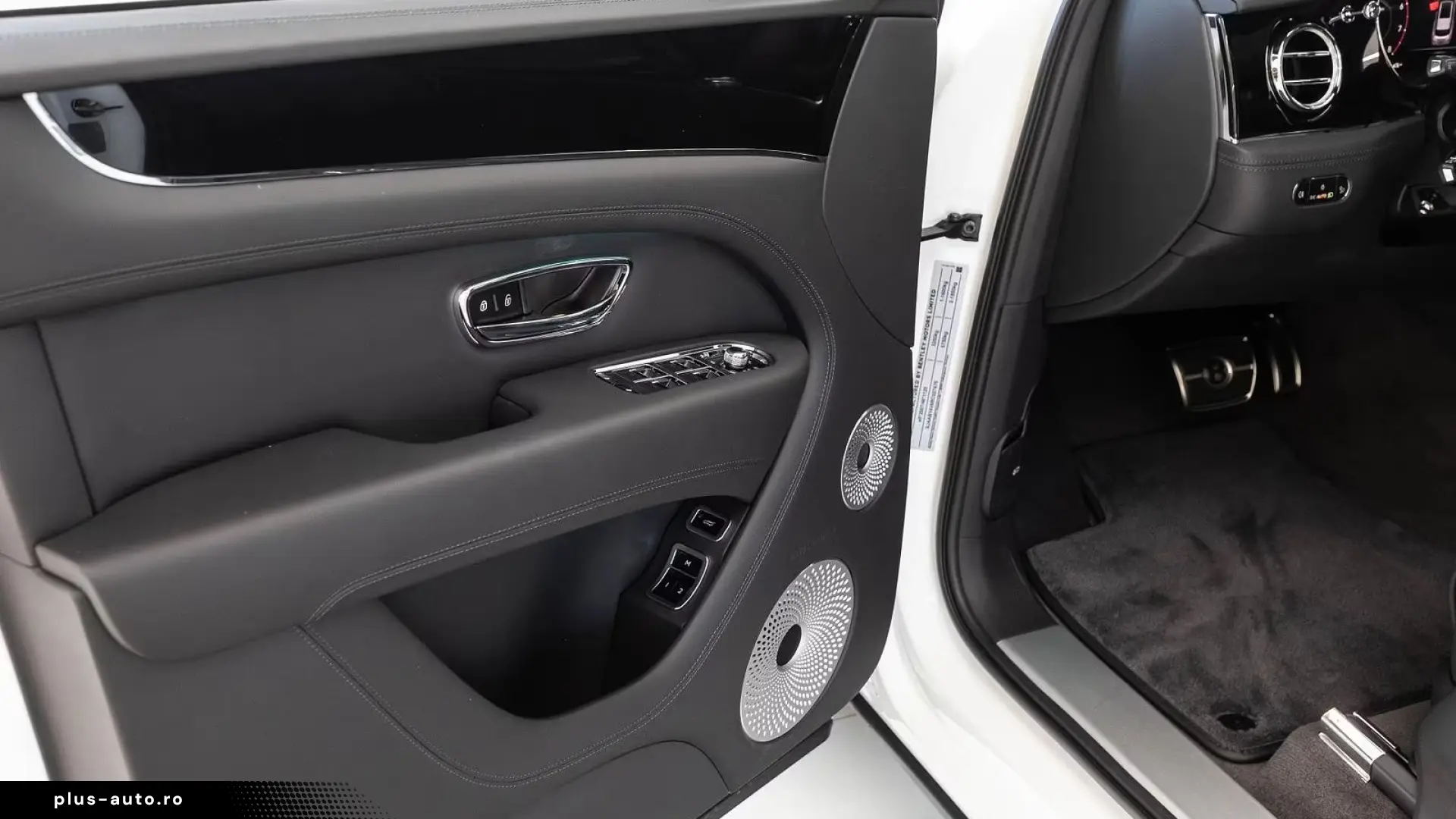 Bentley Bentayga V8 von BENTLEY MANNHEIM