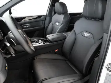Bentley Bentayga V8 von BENTLEY MANNHEIM