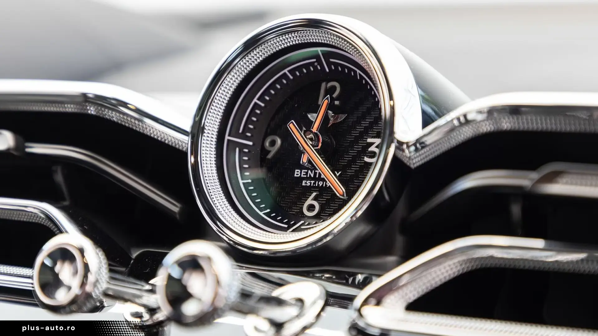 Bentley Bentayga V8 von BENTLEY MANNHEIM