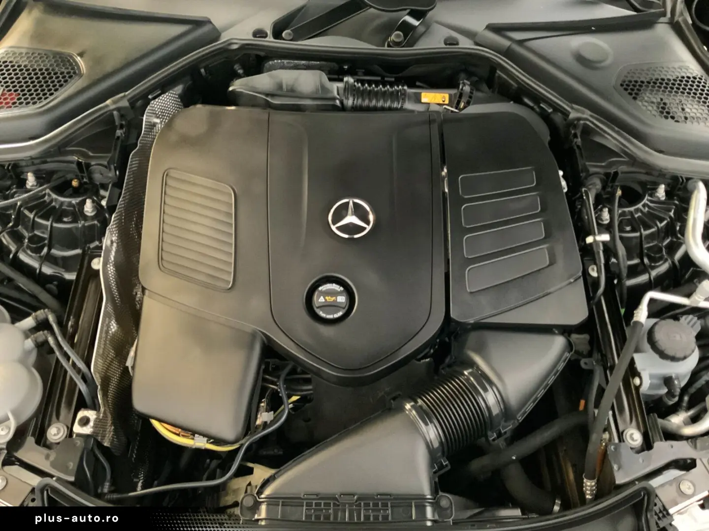 MERCEDES-BENZ E 300 e Limo EXCLUSIVE Pano HUD AHK AI&hellip;